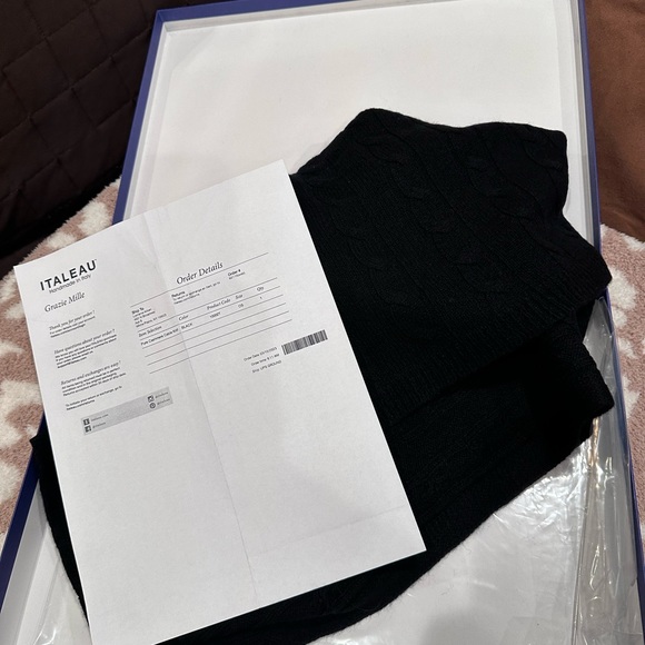 Pure Cashmere Cable Knit Poncho - Picture 7 of 11